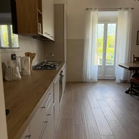 Gaia House With Parking Free Apartman