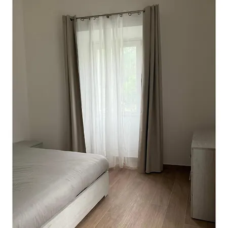 Gaia House With Parking Free *